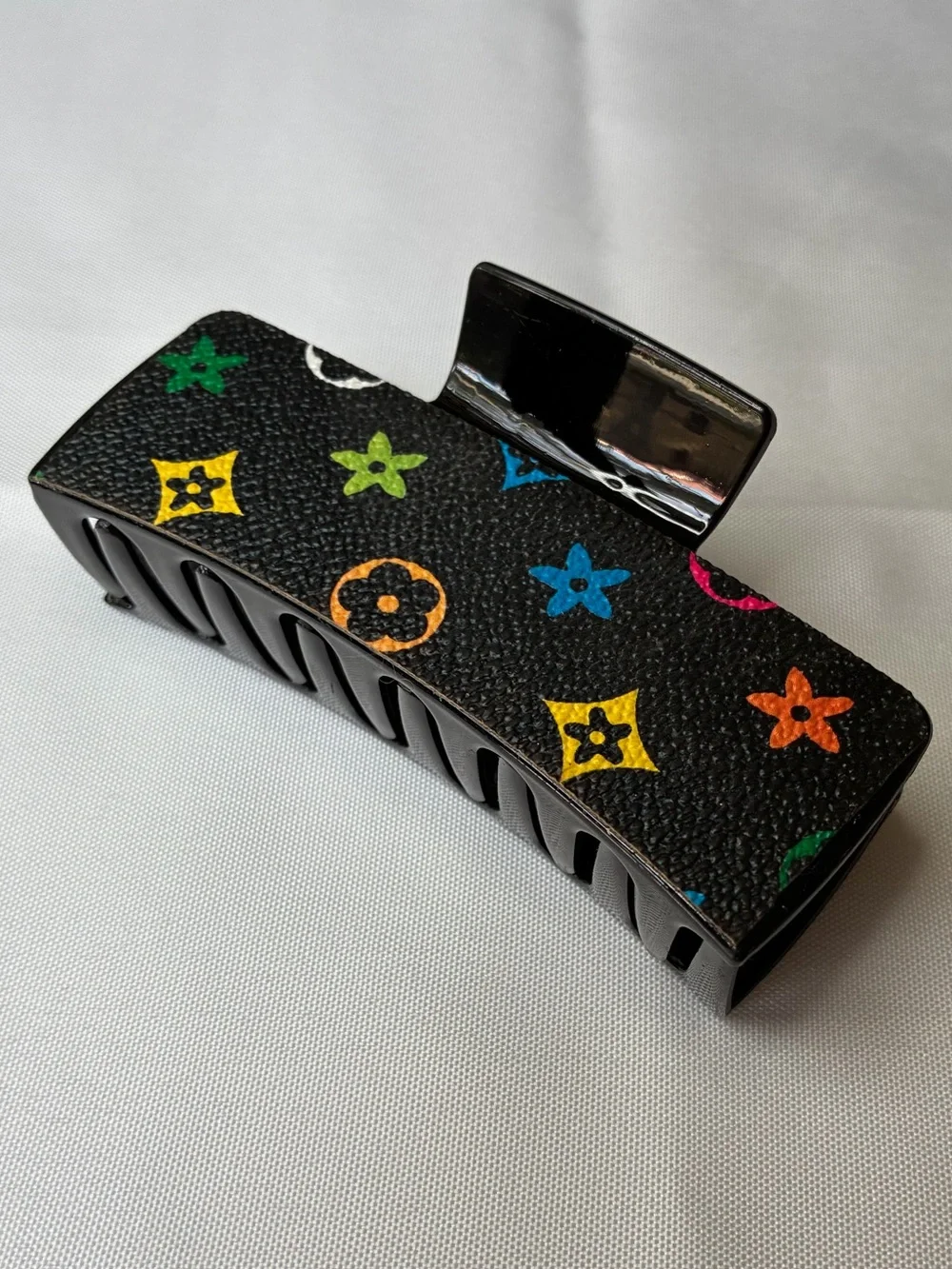 Y2K Multicolor Monogram Hair Claw Clip – Black - Picture 1 of 9